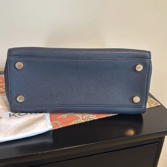 Michael Kors Navy Blue Tote - Picture 3 of 4